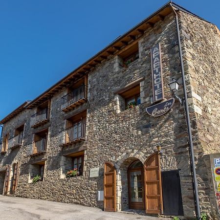 Aparthotel Les Corts Llivia Exteriér fotografie