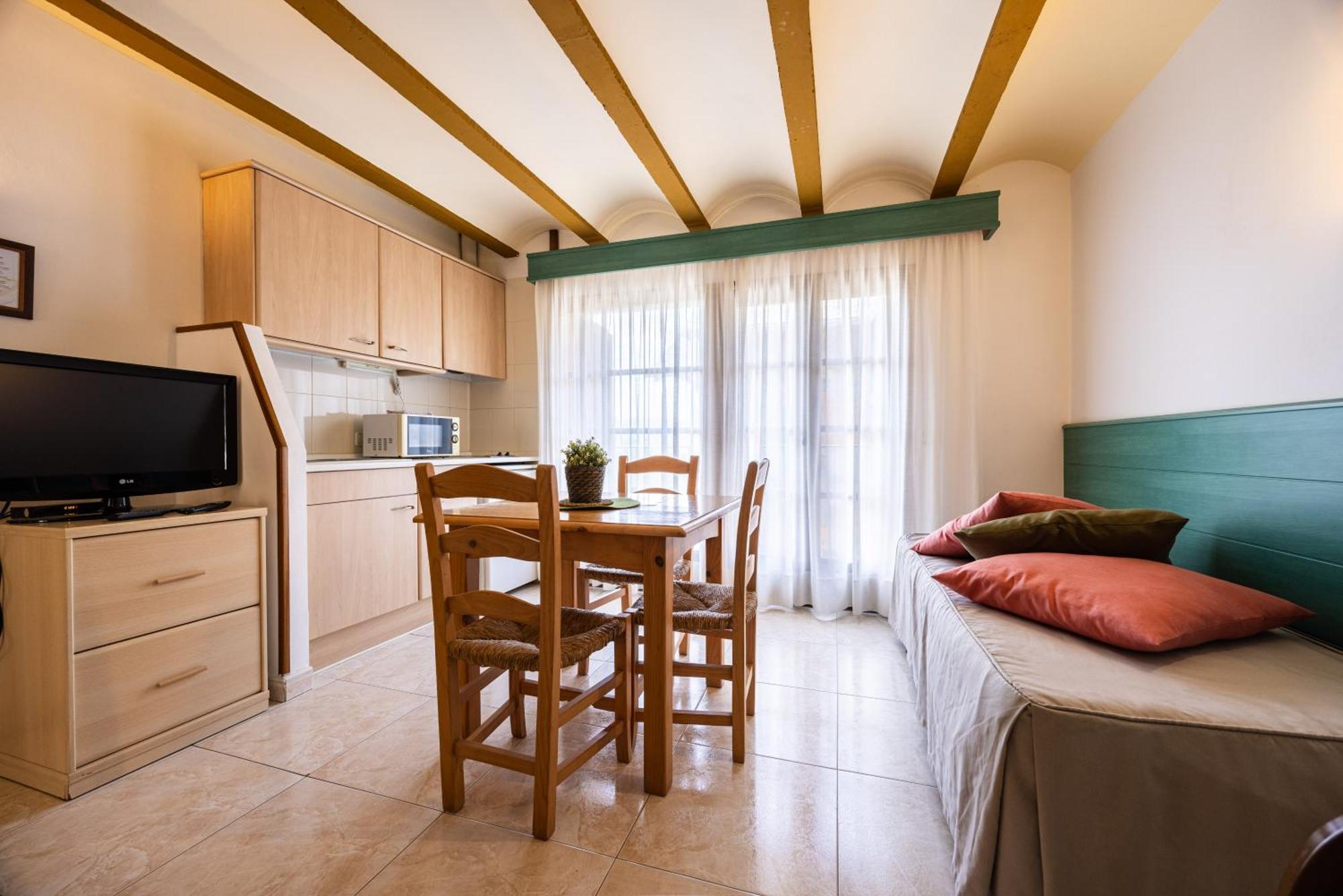 Aparthotel Les Corts Llivia Exteriér fotografie